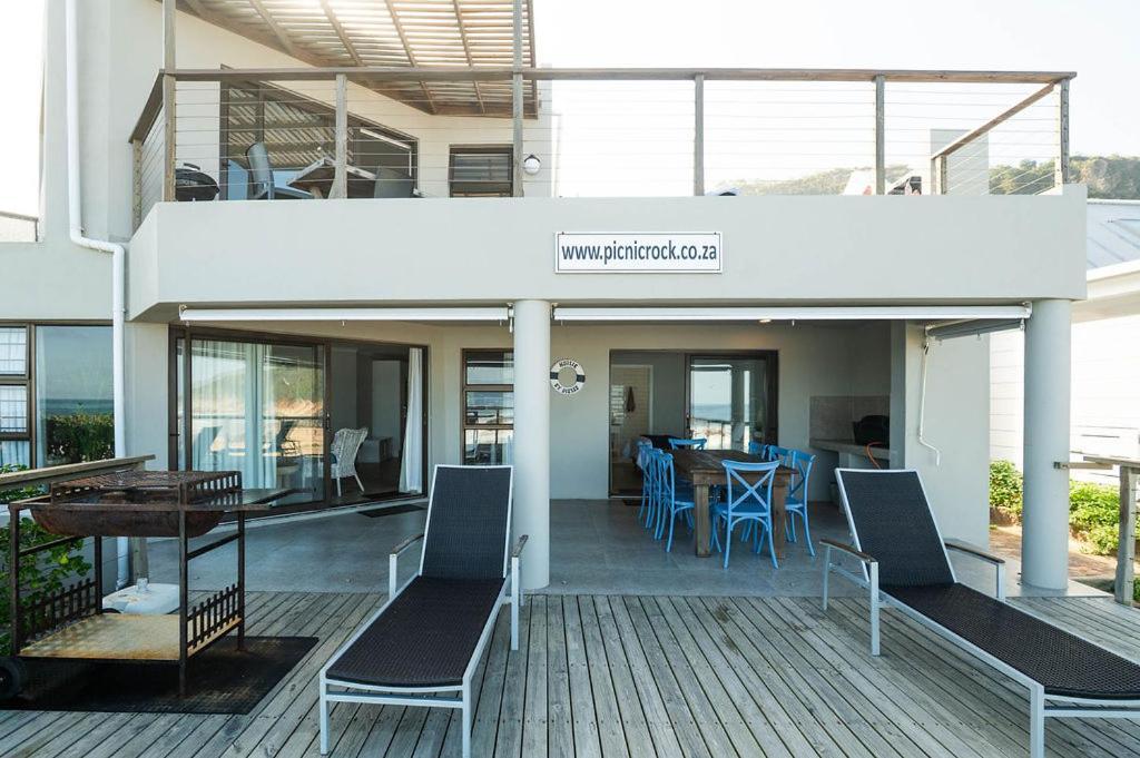 Picnic Rock Seaside Accommodation Keurboomstrand Room photo