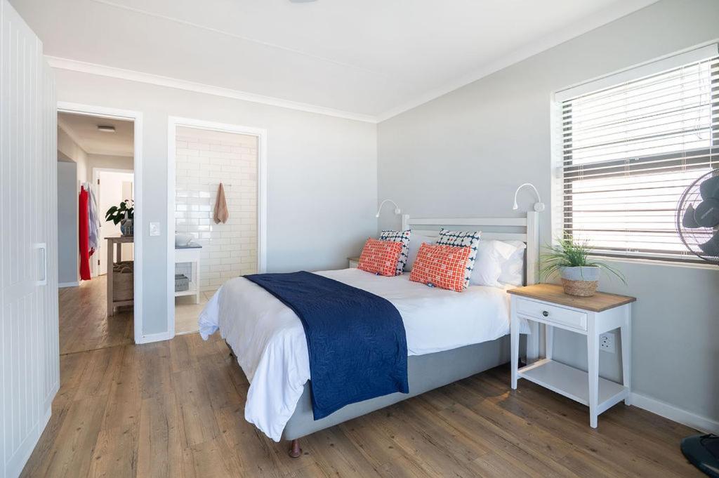 Picnic Rock Seaside Accommodation Keurboomstrand Room photo